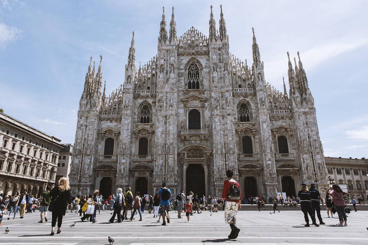 Romance to Alps – Italy, Switzerland & Paris Dream Tour